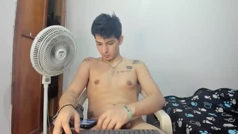 Snapshot of maaster420 chatting on September 22, 1:21 am itgram pezlo josue online show from September 22, 1:21 am