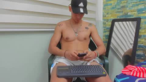 Snapshot of maaster420 chatting on March 1, 6:32 pm itgram pezlo josue online show from March 1, 6:32 pm