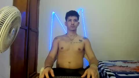 Snapshot of maaster420 chatting on October 6, 7:10 pm itgram pezlo josue online show from October 6, 7:10 pm