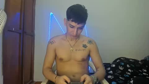 Snapshot of maaster420 chatting on September 27, 2:09 am itgram pezlo josue online show from September 27, 2:09 am