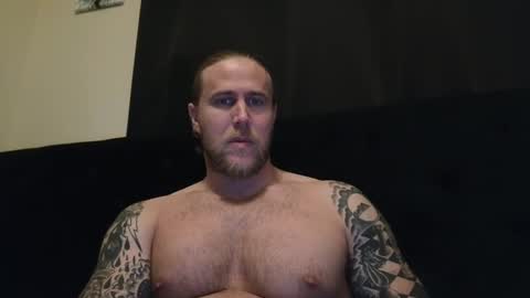 Snapshot of mac_drew chatting on December 25, 1:53 am mac_drew online show from December 25, 1:53 am