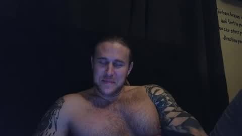 Snapshot of mac_drew chatting on January 21, 2:33 am mac_drew online show from January 21, 2:33 am