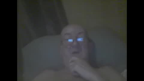 Snapshot of macbewdekan25 chatting on February 9, 3:45 pm macbewdekan25 online show from February 9, 3:45 pm