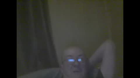 Snapshot of macbewdekan25 chatting on December 29, 11:18 am macbewdekan25 online show from December 29, 11:18 am