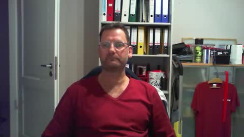 Snapshot of macfly67 chatting on February 19, 3:28 am macfly67 online show from February 19, 3:28 am