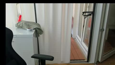 Andy online show from April 25, 8:49 am