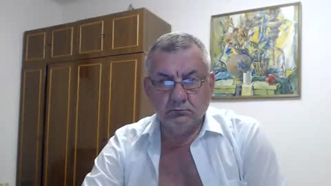 Macho online show from August 1, 7:15 pm