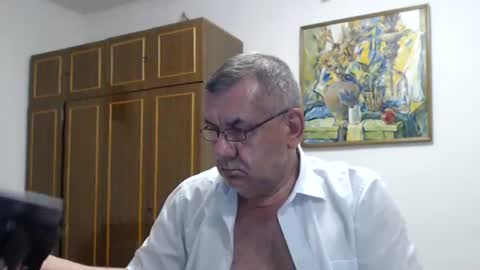 Macho online show from July 18, 8:55 pm