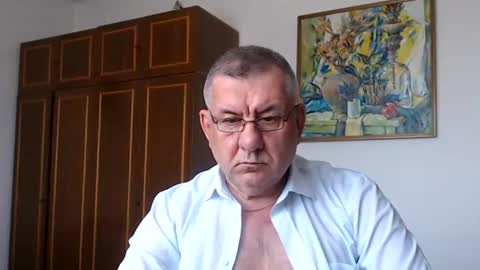 Macho online show from June 25, 12:10 pm