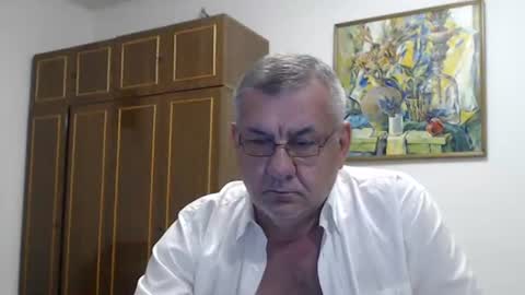 Macho online show from July 4, 8:01 pm
