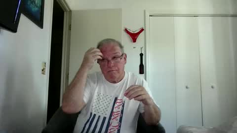 mackdocc001 online show from March 18, 3:51 pm