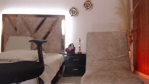 Agathaa white online show from July 24, 11:18 am