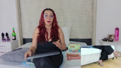 Madam Angelic online show from July 28, 3:59 am