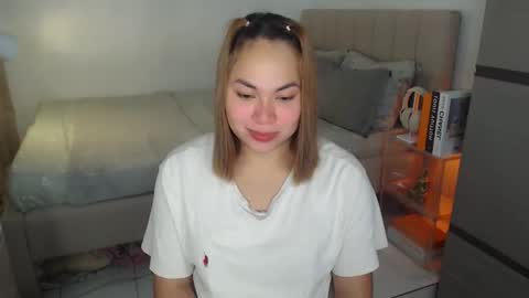 Ivy online show from March 3, 10:11 am