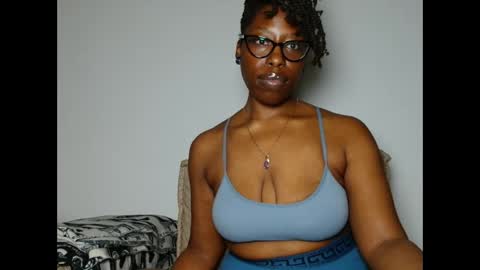 YourMadamIndigo online show from February 10, 10:02 pm