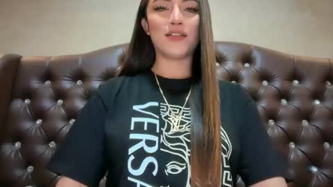 Alison Kloss online show from May 3, 8:15 pm