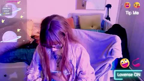 alex online show from January 8, 5:57 am