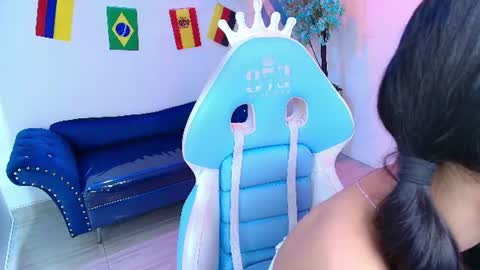 maddie_t18 online show from June 26, 11:48 am