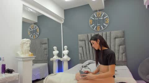 Maddy Moon  online show from February 11, 1:53 am