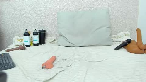 maddy cartter online show from December 5, 12:03 pm