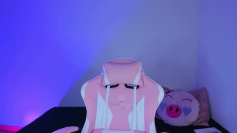 maddy_parker__ online show from November 21, 7:45 pm