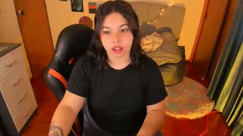 madelaine_taylor online show from September 12, 11:23 am