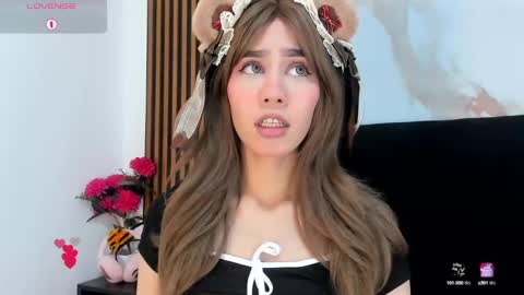 Madelin Clerk online show from December 10, 7:54 pm