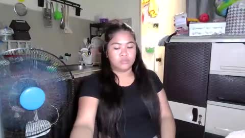 madelline2001 online show from April 2, 4:03 pm