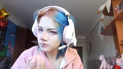 Alice Kaneki online show from February 3, 6:00 am