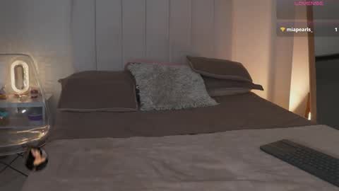 Valentina   1030   530  -  online show from April 28, 5:56 am