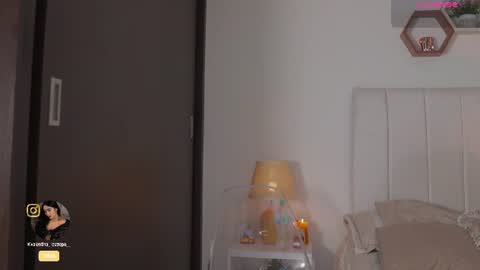 Valentina   1030   530  -  online show from June 20, 8:09 am