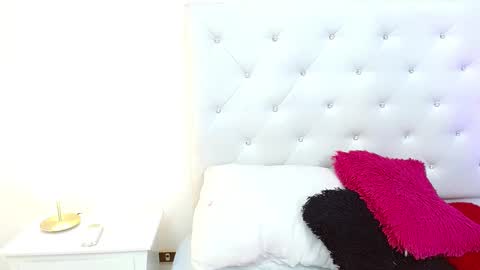 Snapshot of madison_horny69 chatting on March 4, 4:41 pm Jenny online show from March 4, 4:41 pm