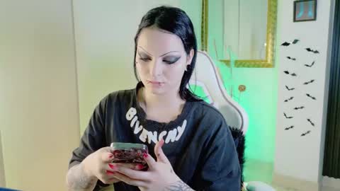 madison_jacksonn online show from August 3, 8:15 pm