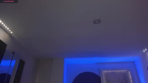 Maddi Collins online show from May 7, 8:26 pm