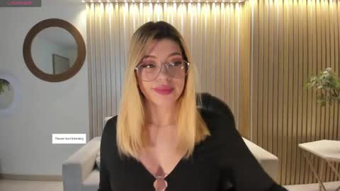 Madison Kane online show from May 2, 11:05 am