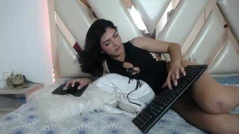 madisson_jones18 online show from July 19, 8:00 pm