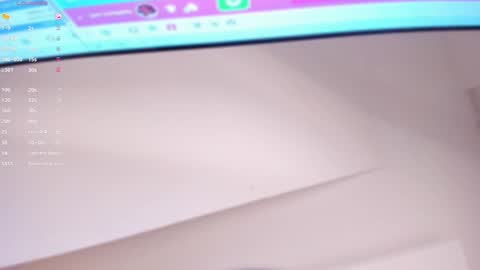 Snapshot of madisson_rivas chatting on October 2, 11:47 pm online show from October 2, 11:47 pm