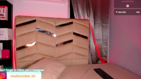 madissonlee__ online show from July 21, 10:56 pm
