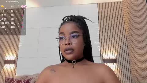 Madisson Lopez online show from June 28, 9:33 pm