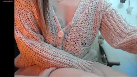 Mara online show from February 12, 6:09 pm