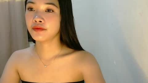 mae_luna online show from June 25, 12:07 am