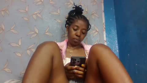 maella007 online show from June 5, 6:52 am