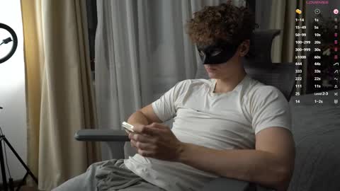 Mike XMaestro 3369 online show from March 5, 8:29 pm