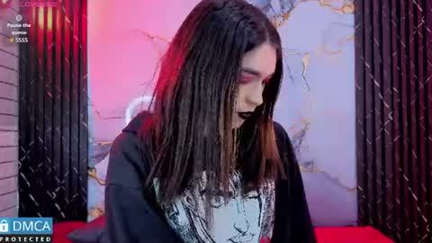 maevekuro online show from June 11, 3:04 am