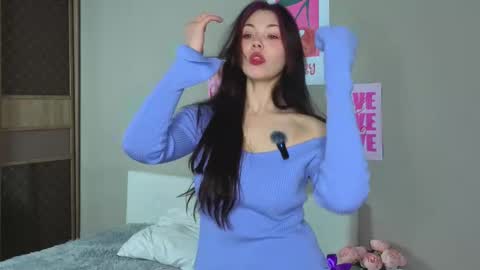 Sarah online show from December 14, 7:03 am