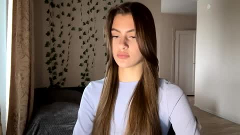 Sophie online show from May 17, 10:46 am