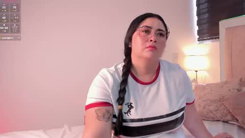 Mafe Montiel online show from July 15, 7:51 pm