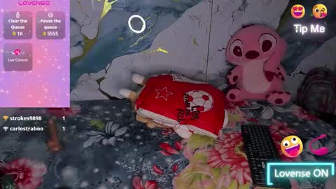 mafer89 online show from February 6, 7:12 am