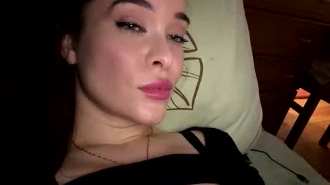 Snapshot of magggg658318 chatting on October 23, 2:07 pm magggg658318 online show from October 23, 2:07 pm