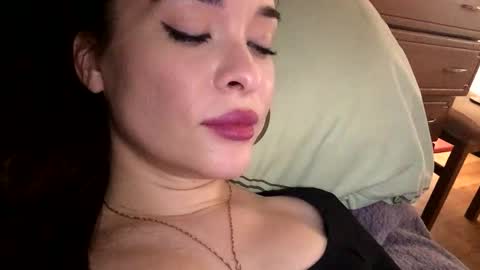 Snapshot of magggg658318 chatting on October 18, 1:26 pm magggg658318 online show from October 18, 1:26 pm